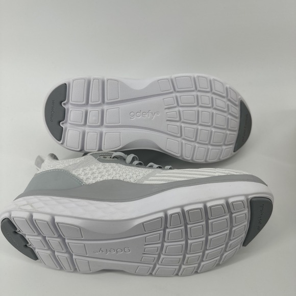 gdefy XLR8 RUN Women's‎ 9.5 Gravity Defyer Running Shoes TB9034FGW Gray White - Picture 4 of 5